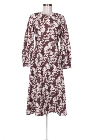 Рокля SHEIN, Размер M, Цвят Многоцветен, Цена 9,71 €