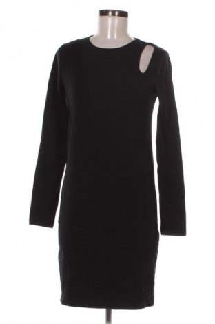Šaty  Sinsay, Velikost L, Barva Černá, Cena  109,00 Kč