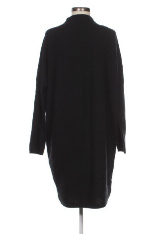 Šaty  Sisley, Veľkosť M, Farba Čierna, Cena  21,95 €