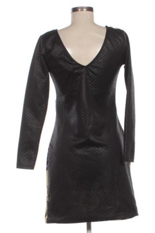 Рокля Tattoo, Размер M, Цвят Многоцветен, Цена 31,69 €