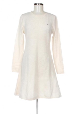 Ruha Tommy Hilfiger, Méret M, Szín Ekrü
, Ár 47 279 Ft