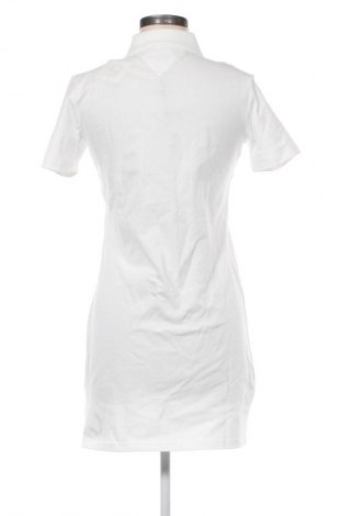Kleid Tommy Jeans, Größe S, Farbe Weiß, Preis 44,99 €
