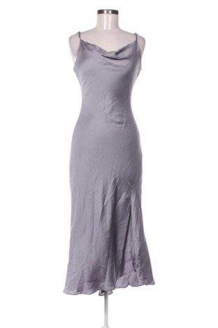 Kleid Trendyol, Größe M, Farbe Grau, Preis 33,99 €