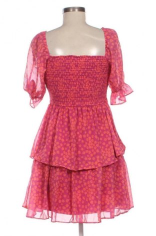 Рокля Trendyol, Размер S, Цвят Многоцветен, Цена 44,99 €