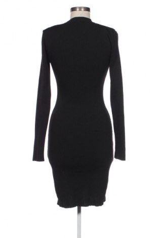 Рокля Trendyol, Размер L, Цвят Черен, Цена 13,80 €