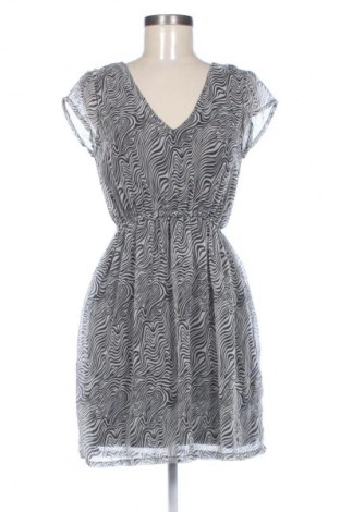 Рокля VILA, Размер M, Цвят Многоцветен, Цена 13,81 €