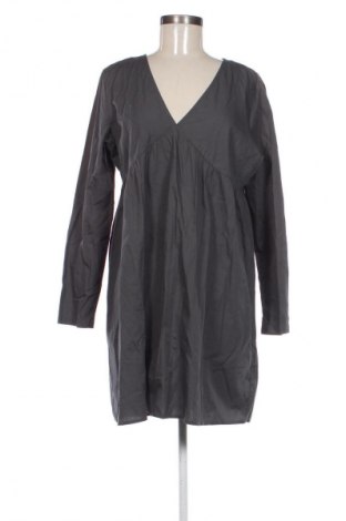 Рокля VILA, Размер L, Цвят Сив, Цена 24,54 €