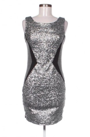 Ruha VILA, Méret M, Szín Sokszínű, Ár 1 329 Ft