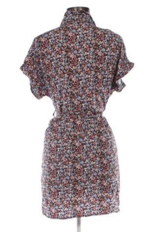 Рокля Vero Moda, Размер M, Цвят Многоцветен, Цена 15,33 €
