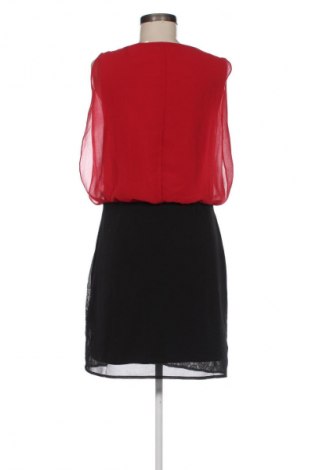 Рокля Vero Moda, Размер M, Цвят Многоцветен, Цена 7,66 €