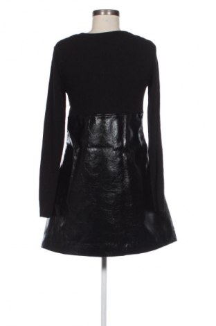 Рокля Zara, Размер L, Цвят Черен, Цена 10,73 €