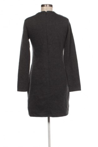 Rochie Zara, Mărime L, Culoare Gri, Preț 51,99 Lei