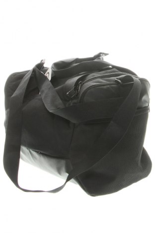 Taška  Nike, Barva Černá, Cena  1 089,00 Kč