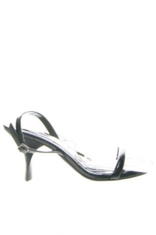 Сандали Calvin Klein, Размер 37, Цвят Многоцветен, Цена 120,15 €, #135183132