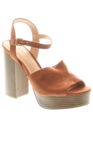 Σανδάλια Madden Girl, Μέγεθος 39, Χρώμα Καφέ, Τιμή 20,99 €