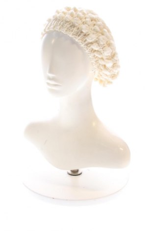 Шапка United Colors Of Benetton, Цвят Екрю, Цена 14,82 €
