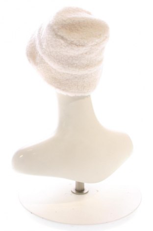 Ušanky  H&M, Barva Bílá, Cena  169,00 Kč