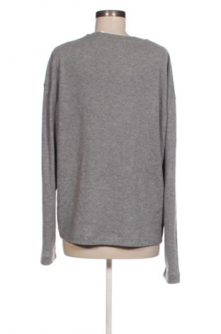 Дамска блуза Zara, Размер M, Цвят Сив, Цена 4,60 €