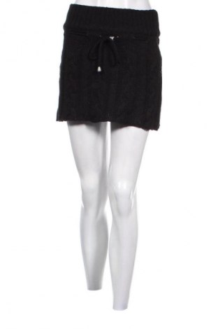 Пола Unbranded, Размер S, Цвят Черен, Цена 4,09 €