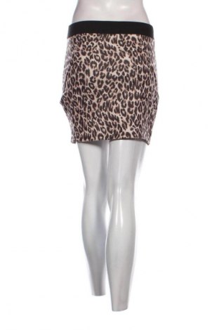 Пола Bershka, Размер M, Цвят Многоцветен, Цена 2,04 €