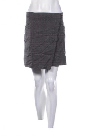 Пола Edc By Esprit, Размер M, Цвят Многоцветен, Цена 3,57 €