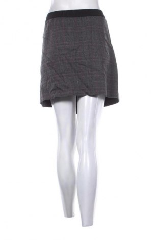 Пола Edc By Esprit, Размер M, Цвят Многоцветен, Цена 3,57 €