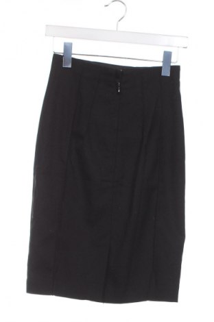 Пола H&M, Размер XS, Цвят Черен, Цена 7,66 €