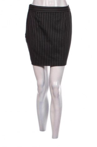 Пола H&M, Размер S, Цвят Черен, Цена 2,04 €