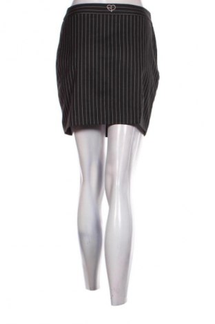 Пола H&M, Размер S, Цвят Черен, Цена 2,04 €