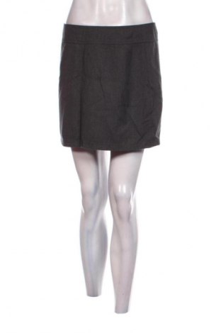 Пола Hennes, Размер S, Цвят Сив, Цена 3,06 €