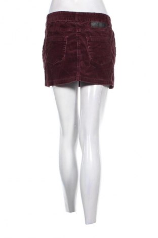 Пола Review, Размер M, Цвят Лилав, Цена 3,57 €