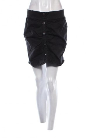 Пола Vero Moda, Размер M, Цвят Черен, Цена 2,04 €