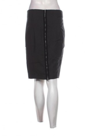 Пола Zara, Размер M, Цвят Черен, Цена 2,04 €