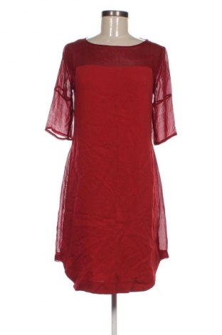 Рокля Brian Dales, Размер M, Цвят Червен, Цена 11,75 €