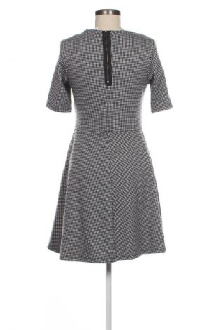 Šaty  Esprit, Velikost M, Barva Vícebarevné, Cena  169,00 Kč