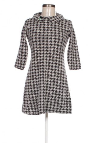 Рокля Mango, Размер S, Цвят Многоцветен, Цена 4,60 €