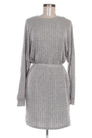 Šaty  Noisy May, Velikost S, Barva Šedá, Cena  139,00 Kč