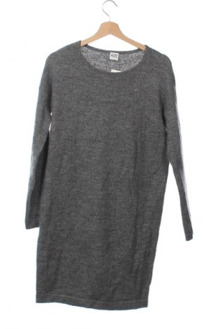 Рокля Vero Moda, Размер XS, Цвят Сив, Цена 3,06 €