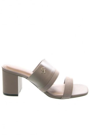 Papuci Tommy Hilfiger, Mărime 39, Culoare Bej, Preț 519,99 Lei, #135353123