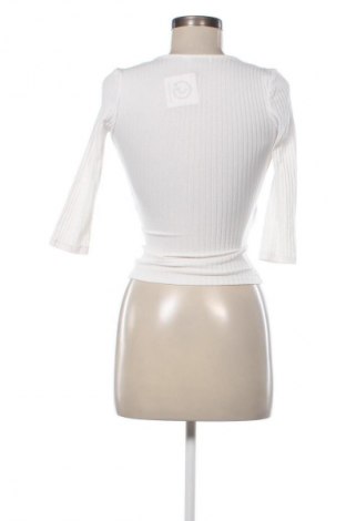 Дамска блуза Bershka, Размер XS, Цвят Бял, Цена 5,62 €