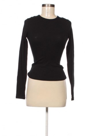 Dámská halenka Bershka, Velikost S, Barva Černá, Cena  159,00 Kč