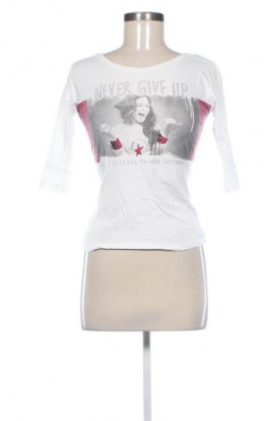 Bluzka damska Bershka, Rozmiar S, Kolor Biały, Cena 24,99 zł