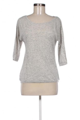 Dámská halenka Bershka, Velikost S, Barva Šedá, Cena  149,00 Kč