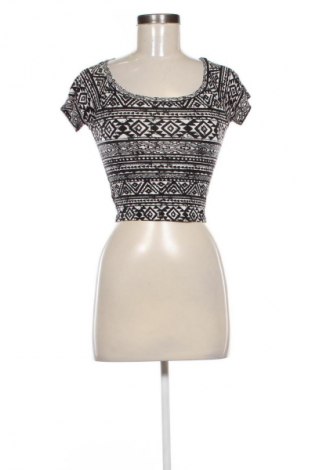 Дамска блуза Forever 21, Размер S, Цвят Многоцветен, Цена 5,11 €