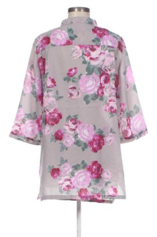 Дамска блуза M. Collection, Размер XL, Цвят Многоцветен, Цена 2,55 €