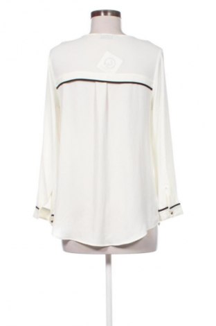 Γυναικεία μπλούζα Marks & Spencer, Μέγεθος M, Χρώμα Λευκό, Τιμή 7,52 €
