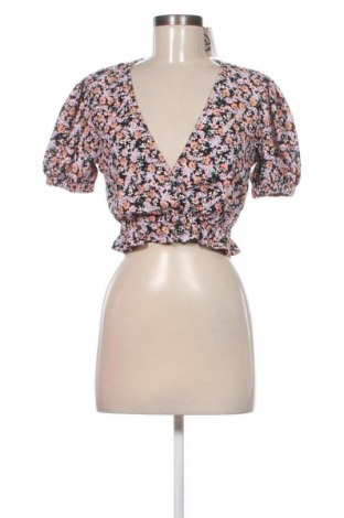 Дамска блуза Pull&Bear, Размер M, Цвят Многоцветен, Цена 15,92 €