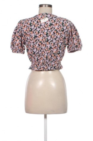 Дамска блуза Pull&Bear, Размер M, Цвят Многоцветен, Цена 15,92 €