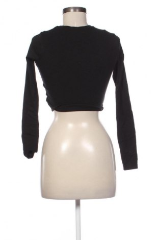 Γυναικεία μπλούζα Pull&Bear, Μέγεθος S, Χρώμα Μαύρο, Τιμή 6,99 €