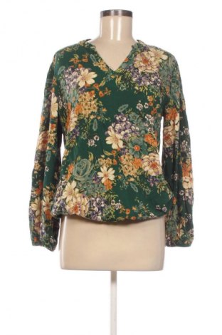 Γυναικεία μπλούζα Reserved, Μέγεθος M, Χρώμα Πολύχρωμο, Τιμή 5,99 €